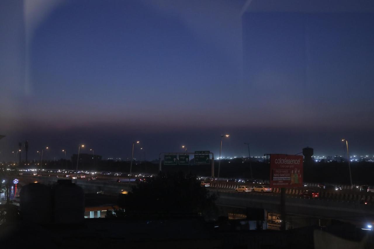 Airport Hotel Bollywood Paradise นิวเดลี ภายนอก รูปภาพ