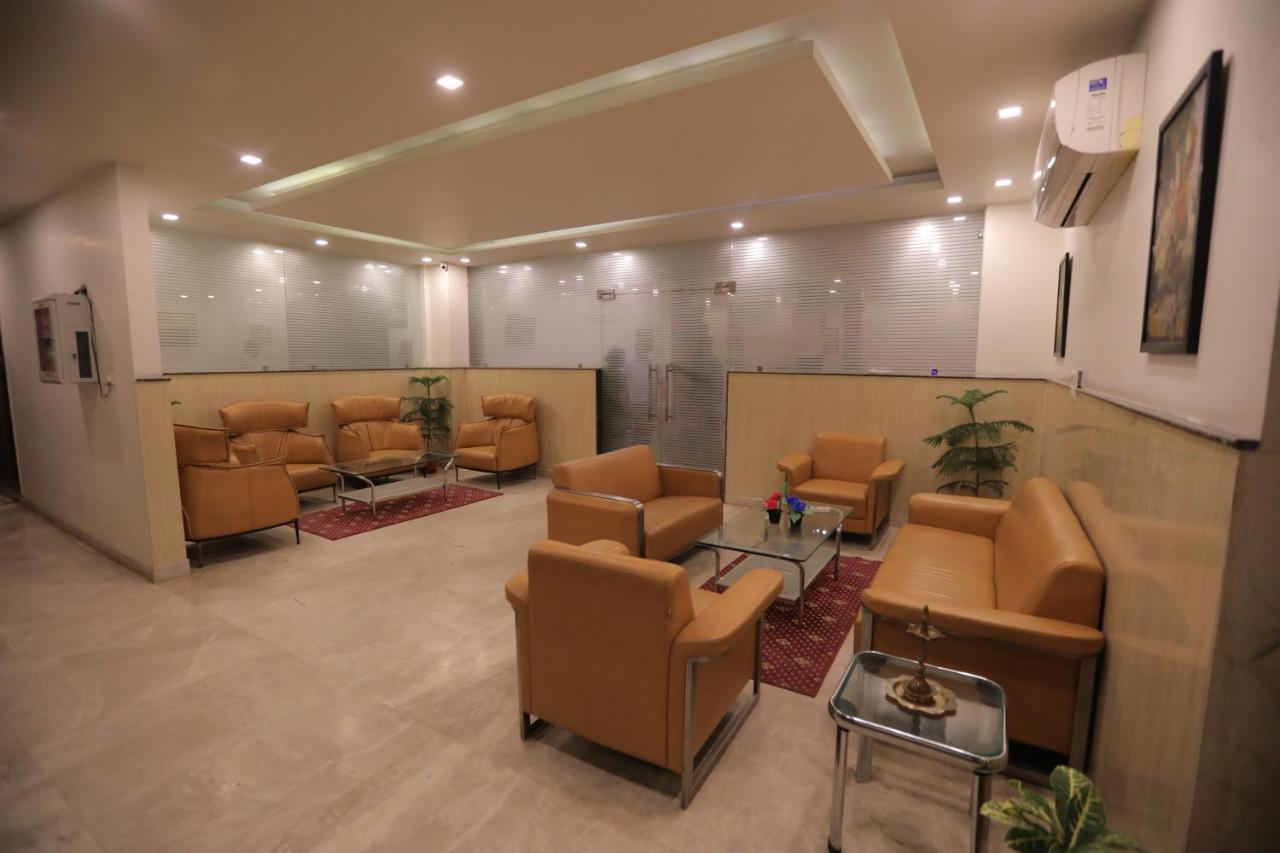Airport Hotel Bollywood Paradise นิวเดลี ภายนอก รูปภาพ
