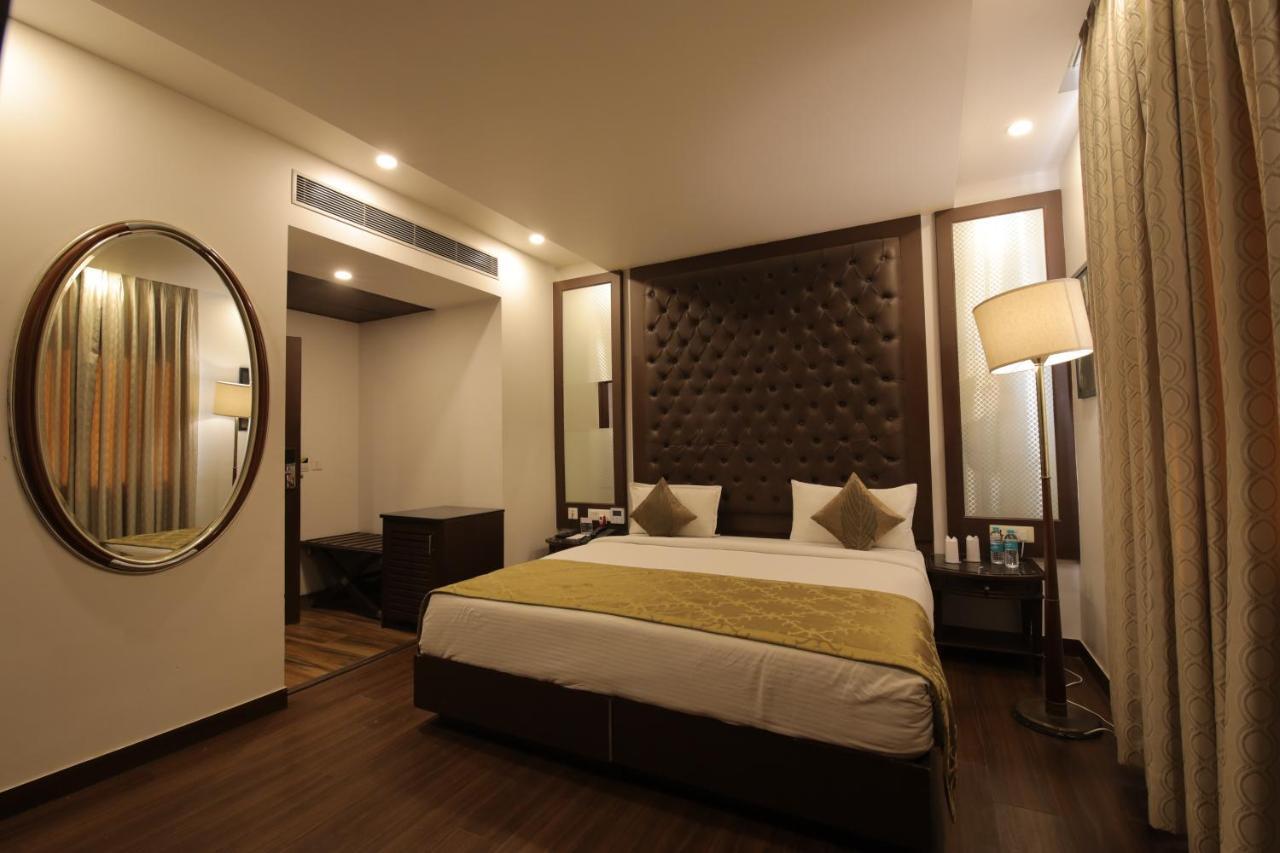 Airport Hotel Bollywood Paradise นิวเดลี ภายนอก รูปภาพ
